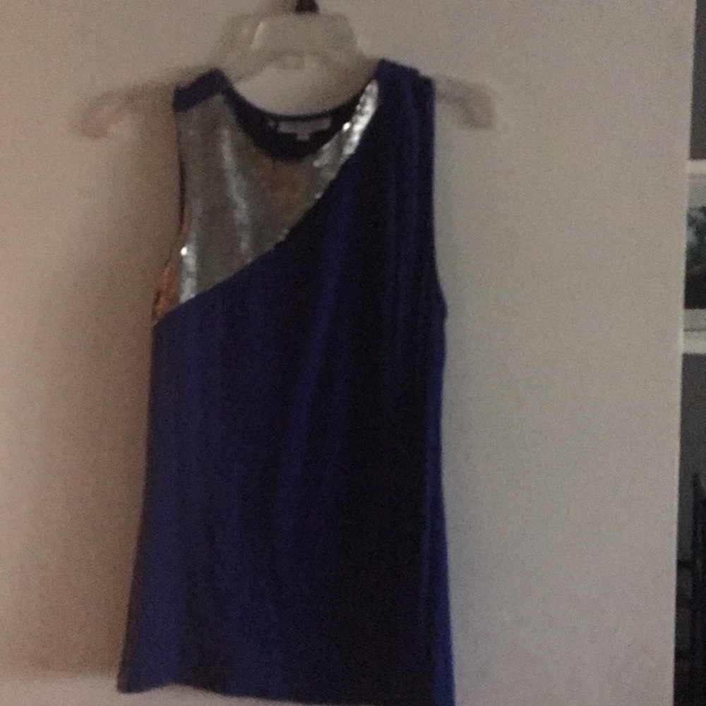 Jennifer Lopez blue dress shirt